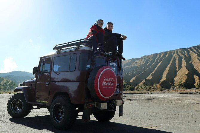 1 Day - Bromo Sunrise Romantic Breakfast // 00.30 - 13.00 - Love Hill and Widodaren from 06.30
