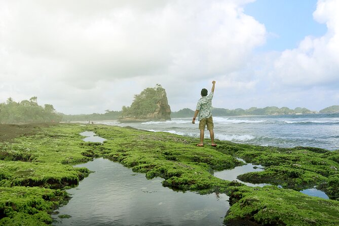 1 Day - Malang Beaches and Island Hopping // 06:30 - 17:30 - Key points to know before you book