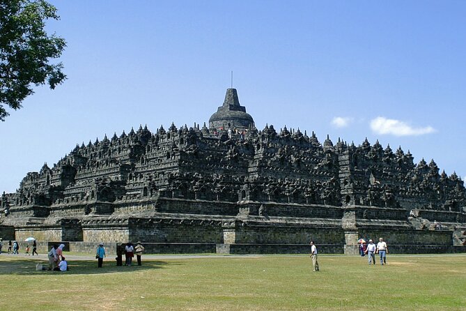 1 Day Yogyakarta tour ( Borobudur temple, Merapi Lava Tour, Prambanan Temple) - Who will enjoy this Yogyakarta day tour