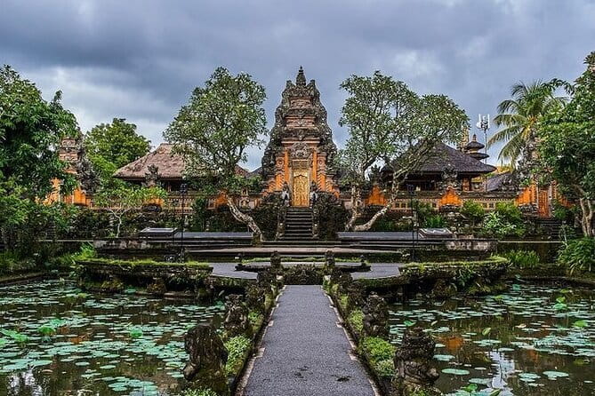 3-Day Private Sightseeing Tour of Bali with Hotel Pickup - What the private vehicle adds