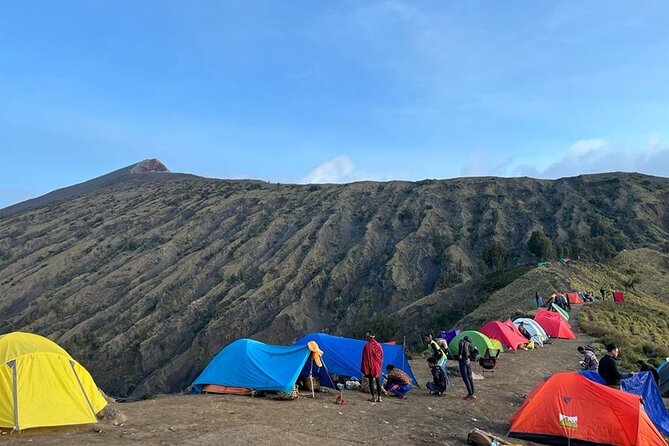 3 days 2 night trekking Rinjani to Summit and lake - Day one: Sembalun village to the first crater rim