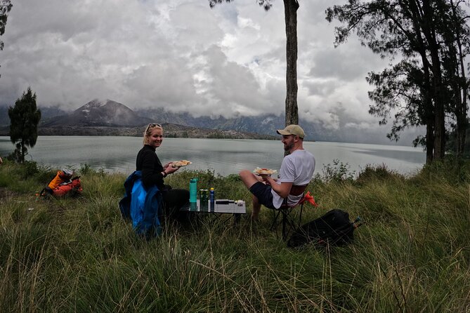 3 Days and 2 Nights Summit Via Sembalun - The human side of the experience