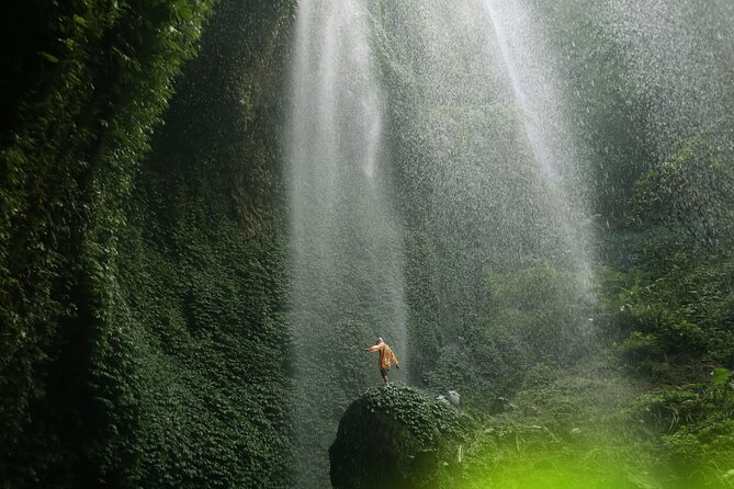 3 Days - Madakaripura, Mt Bromo and Ijen from Malang / Surabaya - Day 1: walking into Madakaripura Waterfall