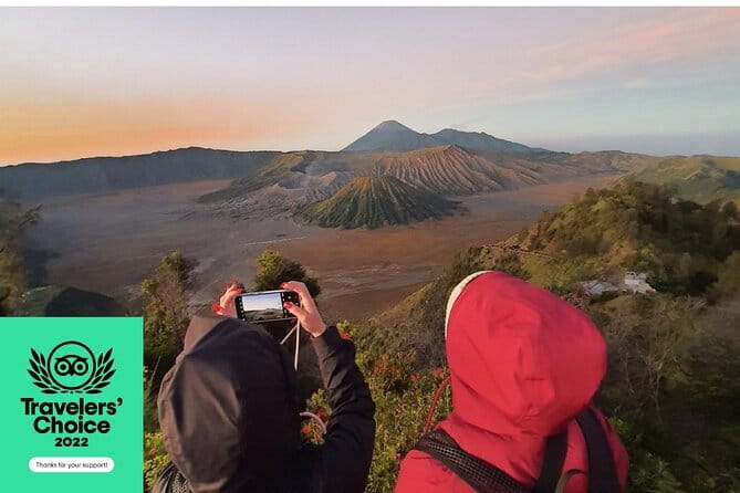 3D2N Mount Bromo Ijen Blue Fire with 4-Star Accommodation - Madakaripura Waterfall and the value of a local guide