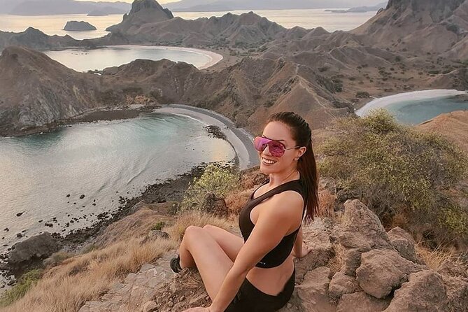 3D2N Sailing Komodo Living on Board Fiday to Sunday (Labuan Bajo) - Saturday: Padar sunrise and the pink beach