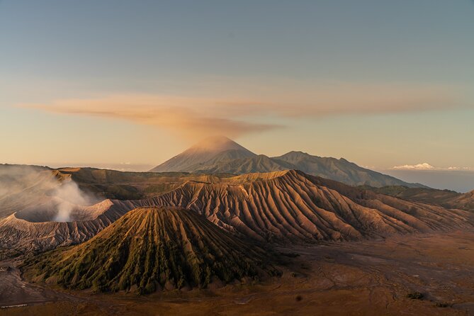 4D3N Ijen Crater,Papuma Beach, Tumpak Sewu Waterfal & Mount Bromo - Madakaripura adds a dramatic waterfall stop