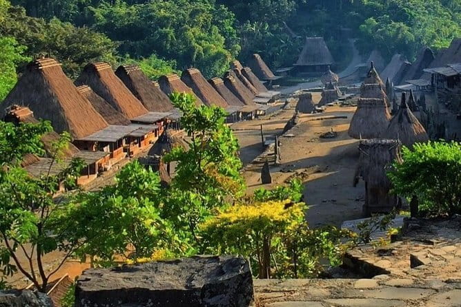 6Day Private Culture Tour in Flores - Day 1: Ende, Soekarno’s Flores Connection, and Moni