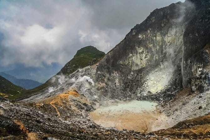 8 days group tour in Sumatra - Day 3: Six hours in the Gunung Leuser forest