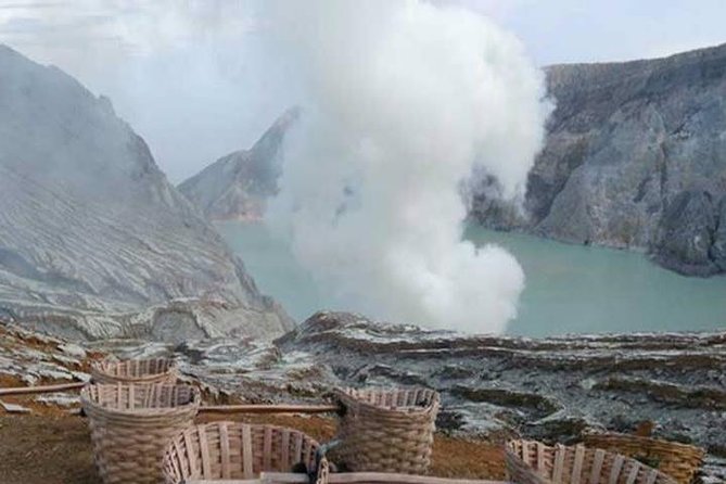 Active Volcanoes Bromo and Ijen - Start Surabaya 3 Days and 2 Nights - Why this three-day volcano route works