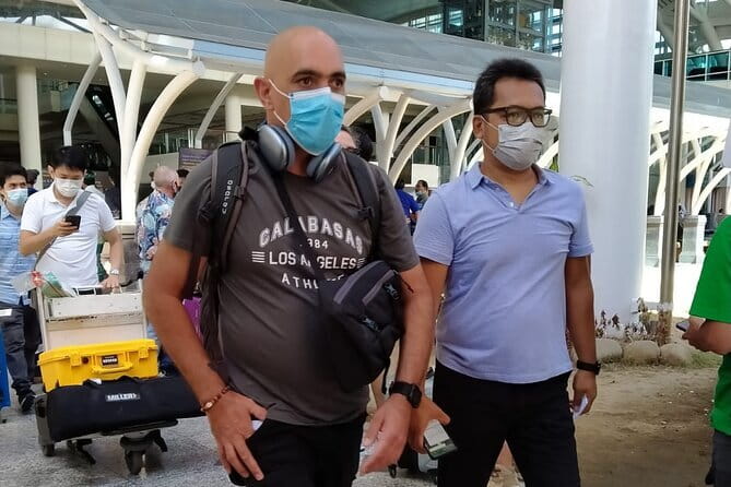 Airport Transfer Check in OR Check out Seminyak Area - The driver experience and what it adds