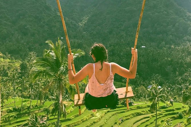 All inclusive Bali Sekumpul Waterfalls Trekking Tour - The 7:00 a.m. pickup from Kuta