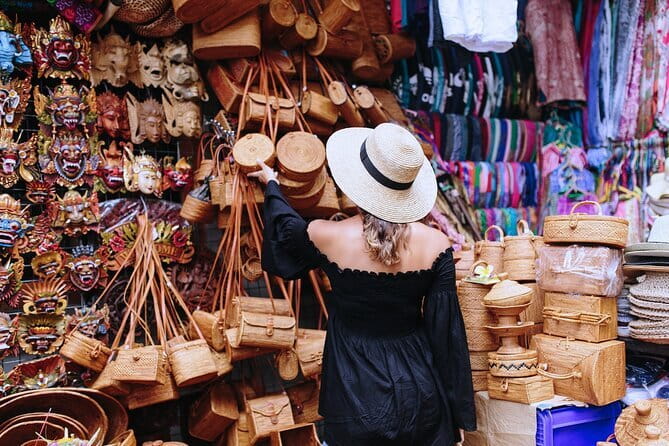 All Inclusive of Ubud Top Attraction - Ubud Royal Palace and the traditional art market