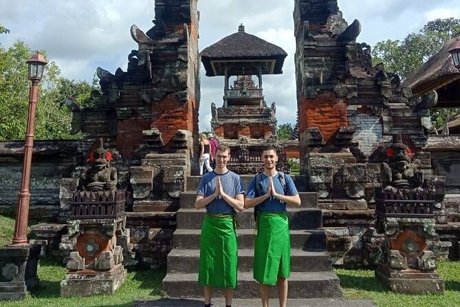 Ancient Temples and Jatiluwih Rice Terrace Private Tour - What the private vehicle adds