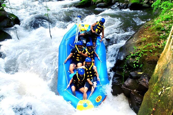 Ayung River Rafting - Ubud Best White Water Rafting - Lunch, showers, and the useful parts after rafting