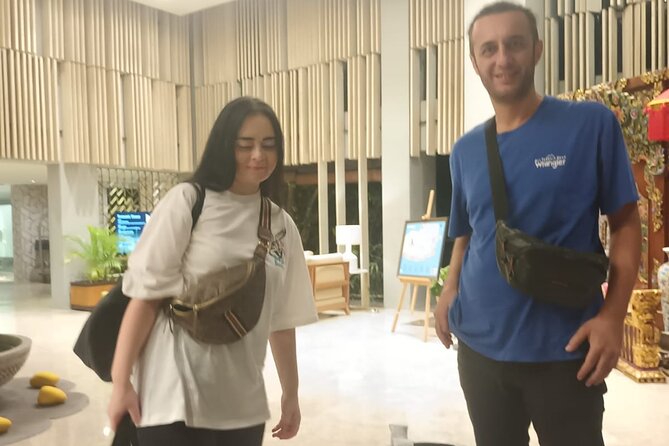 Bali Airport Private Transfers | Welcome Pickups - Making contact after immigration
