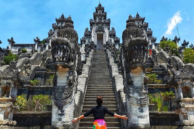 Bali ATV Quad Bike Ubud Swing & Monkey Forest All Inclusive - Entering the Sacred Monkey Forest