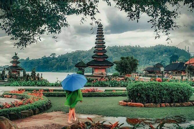 Bali: Bedugul Temple, Banyumala Waterfall, UNESCO Rice Terrace - Walking to Banyumala Twin Waterfall