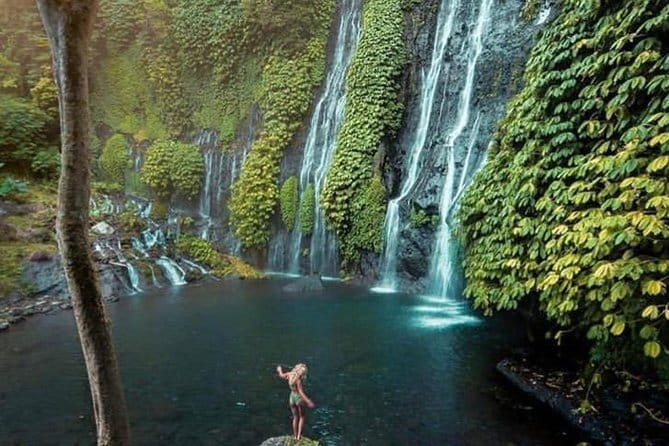 Bali: Bedugul Temple, Banyumala Waterfall, UNESCO Rice Terrace - A guide who drives and stays with you
