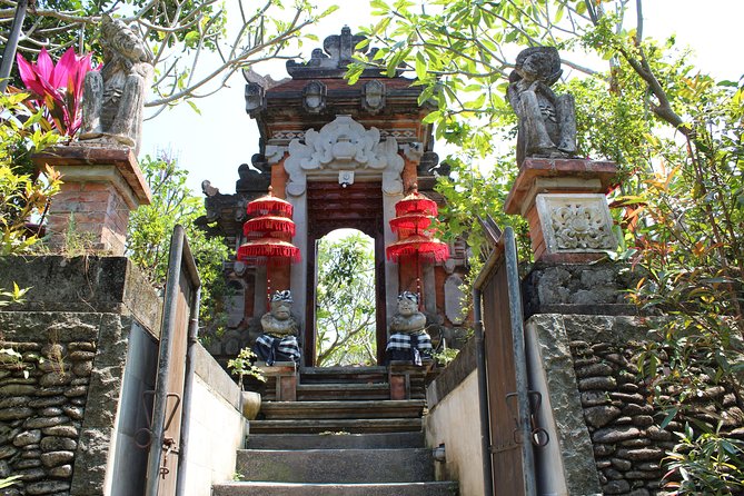 Bali Cooking Class Experience with All Inclusive - Learning about Balinese offerings
