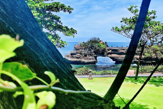 Bali Culture and Choose Your Bali Tour Route in Bali with Bali driver-Free WIFI - Northern views around the twin lakes