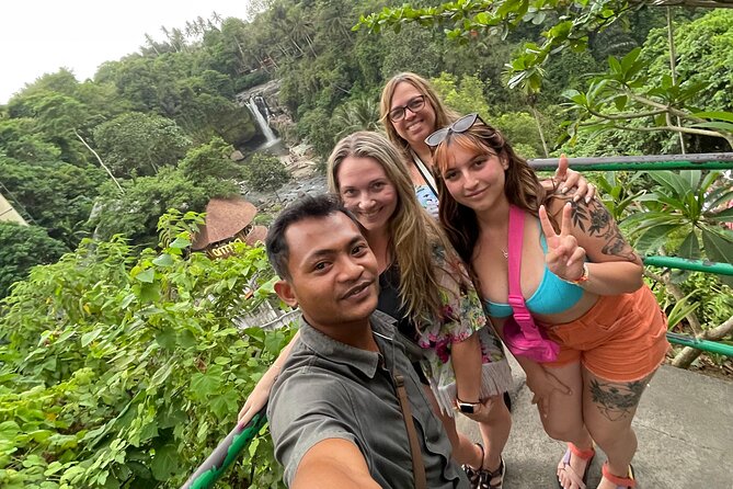 Bali Culture And Spring Temple Private Guided Tour - Batubulan’s Barong and Kris dance