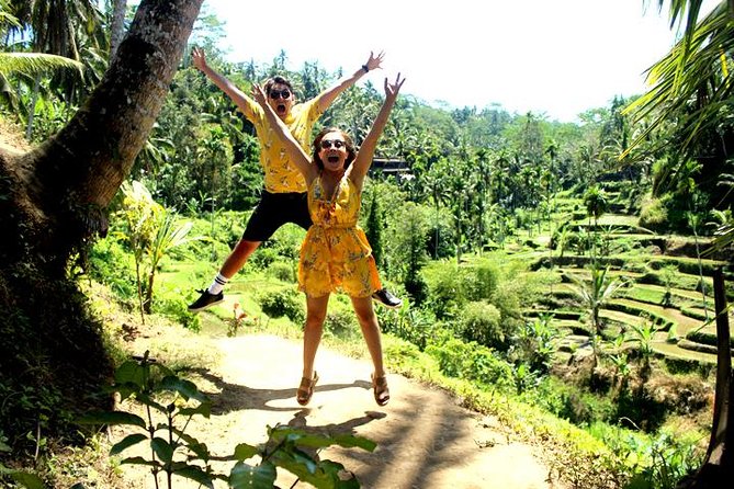 Bali Day Trip: Ubud Temples & Hidden Waterfalls - Tirta Empul Temple and the purification pools