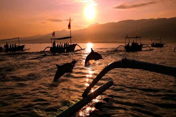 Bali Dolphin Lovina tour and Ulundanu Beratan - Ulun Danu Beratan at 10:30 am