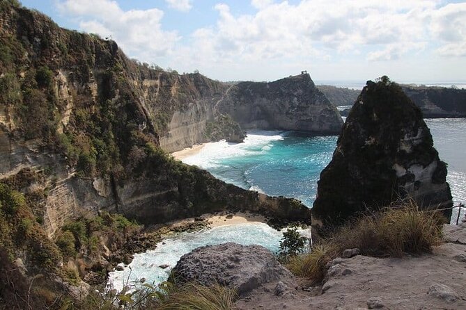Bali East Nusa Penida Private Tour - All Inclusive - Diamond Beach: the most dramatic photo stop