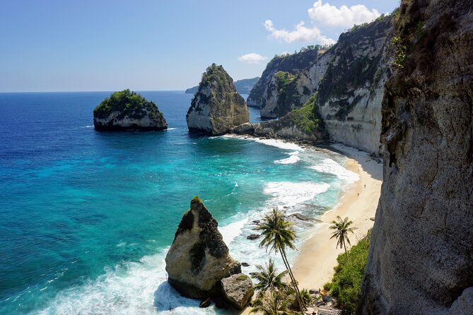 Bali East Nusa Penida Private Tour - All Inclusive - Atuh Beach: your first coastal viewpoint