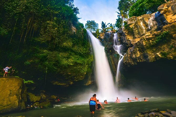 Bali Full-Day Car Charter: Ubud and Kintamani Volcano Trip - Tegenungan Waterfall: A Strong First Stop