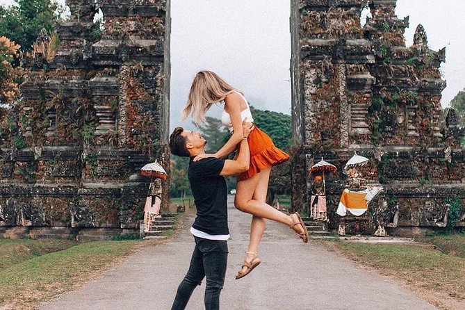 Bali Full Day Tour | Individual Route in Bali | Bali Guide | Free Wi-Fi - Northern Bali: lakes, gates, and hilltop photographs