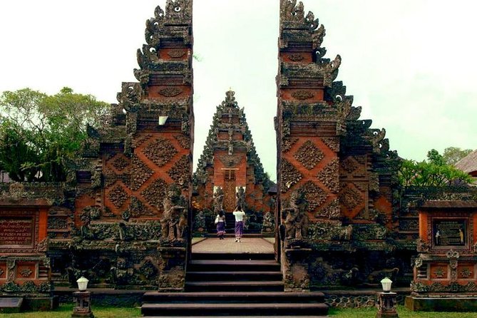 Bali Full Day Tour – Ubud and Batur Volcano - Puseh Batuan Temple and Balinese temple design