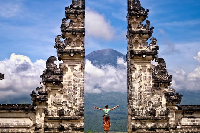 Bali Highlight Private Packages Tours 3 Days - Day 3: Mengwi, Lake Beratan, Jatiluwih, and Tanah Lot