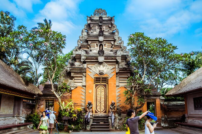 Bali Horse Riding Activity and Full-Day Trip in Ubud - Monkey Forest: nature, shade, and macaques