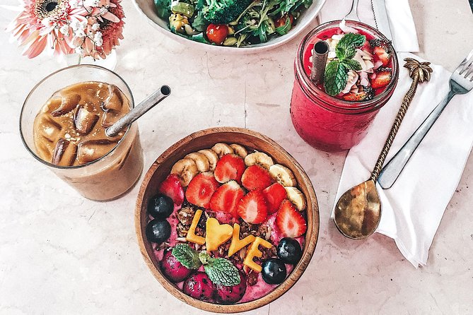 Bali Instagram Foodie Experience (Private Tour) - Neon Palms: dinner and cocktails to finish