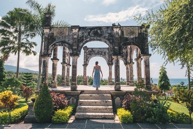Bali Instagram: Gate of Heaven Tour - Mahagiri and the Mount Agung view