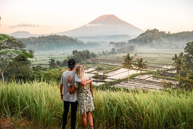 ️ Bali Instagram Tour: The Most Famous Spots (Private & All-Inclusive) - Tukad Cepung Waterfall and the walk below