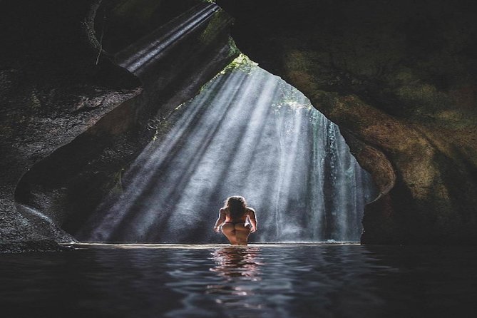 Bali Instagram Tour : The Most Popular Spots In Bali - Tegalalang Rice Terrace and the optional swing