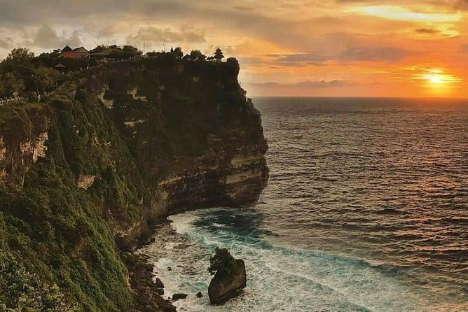 Bali Private Tour: Waterfall, Monkey forest and Tanah lot sunset - What the $56 price really covers