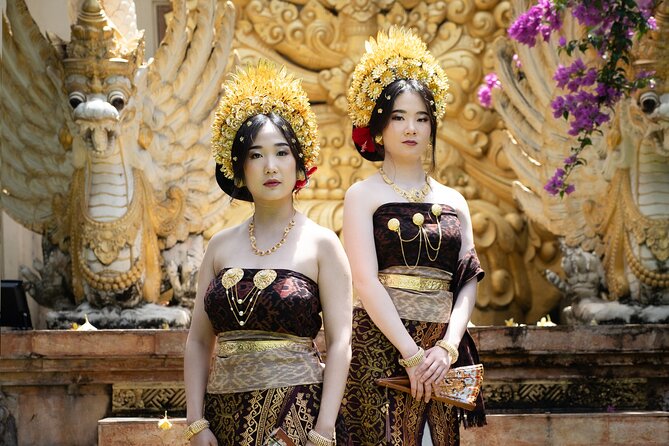 Bali Professional Photoshoot in Traditional Dress Outfit - A Balinese portrait session, not a standard costume rental