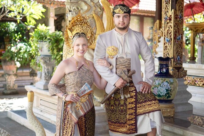 Bali Professional Photoshoot in Traditional Dress Outfit - The traditional-house studio setting