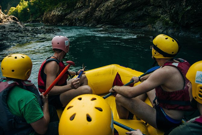 Bali Rafting Ubud with Lunch - Guides make the difference in the raft