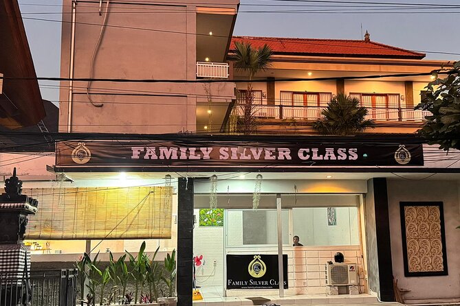 Bali: Silver Jewelry Making Class in Seminyak and Legian - Sanding and polishing create the finished look