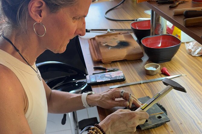 Bali: Silver Jewelry Making Class in Seminyak and Legian - A practical choice for families and couples