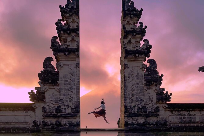Bali Sky Gate and Water Palace - The long drive and private vehicle