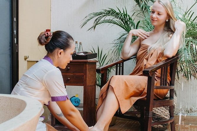 Bali Spa Massage 2 Hour at Luxury Spa - The Flower Bath Brings a Quiet Finish