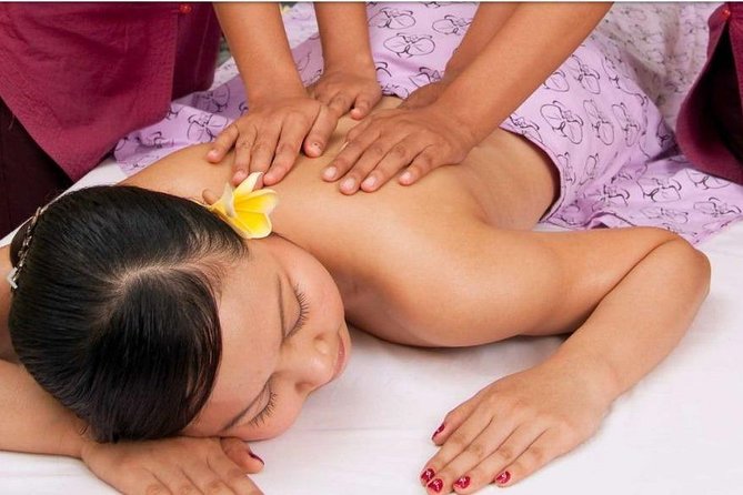 Bali Spa Tour, Beaches, Uluwatu Temple Sunset & Jimbaran Bay Dinner - Jimbaran Bay seafood dinner by the beach
