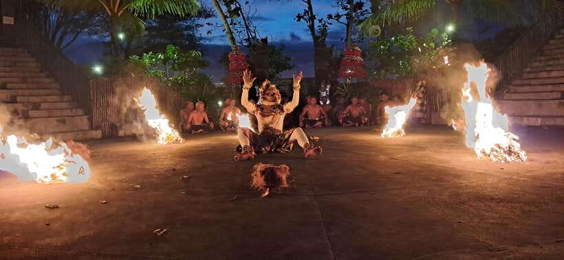 Bali: Tanah Lot Temple Sunset Kecak & Fire Dance Show Ticket - Practical tips for a smoother visit