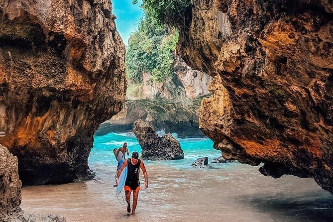 Bali Tour Customized With Local Guide - Uluwatu, Padang-Padang, and a sunset dinner