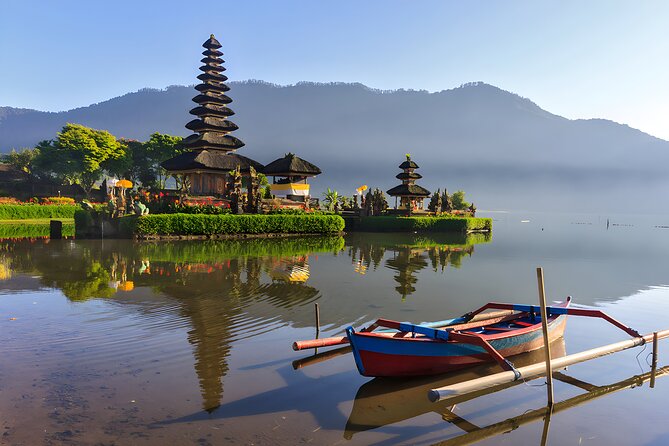 Bali Tour: The Best Way to Explore The Highlight of Bali - Indonesian buffet lunch near Lake Beratan